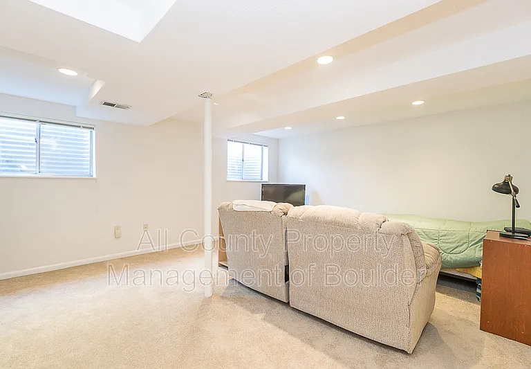 3839 Paseo Del Prado — Photo 17