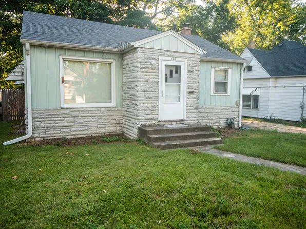 423 Van Buren Ave, Dixon, IL 61021