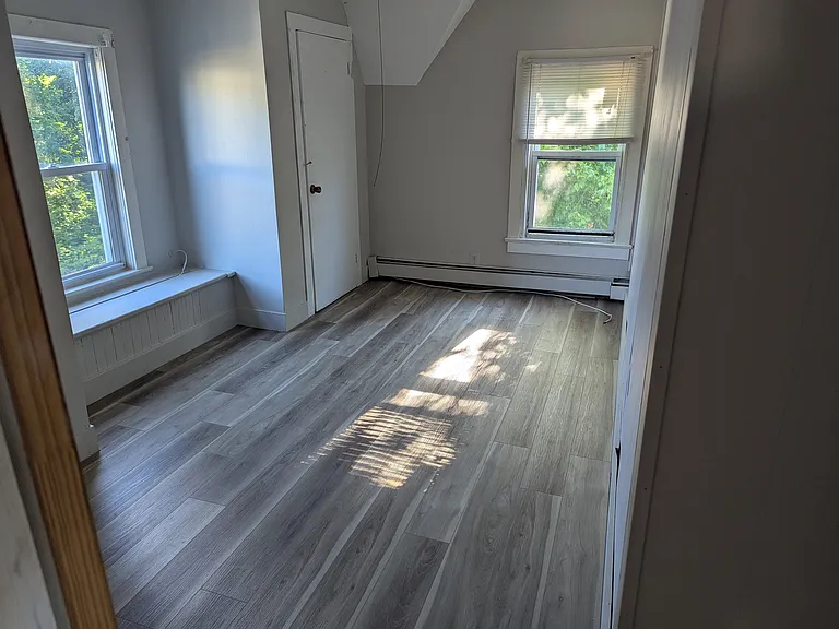 14A Center St — Photo 3