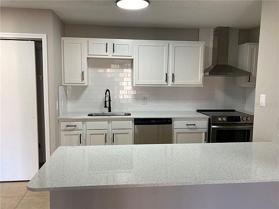 3rd image of 9481 Highland Oak Dr Unit 1213