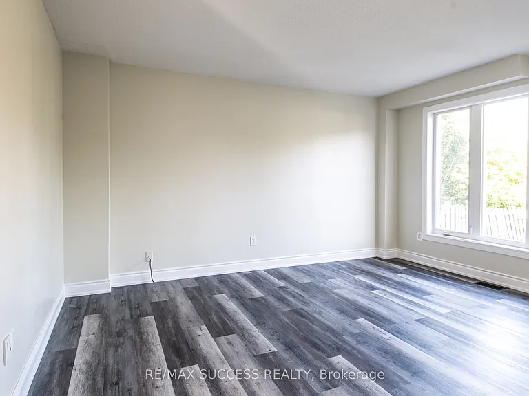 26 Tomahawk Dr — Photo 15
