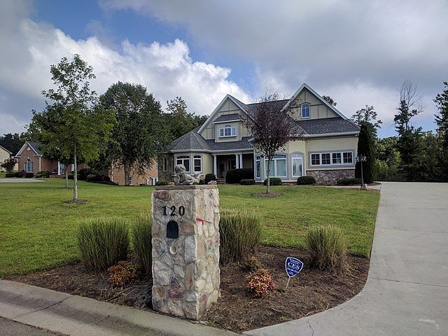 1st image of 120 Grandimere Dr
