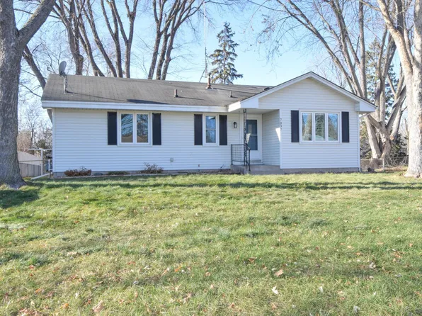 7037 Girard Ave N, Brooklyn Center, MN 55430