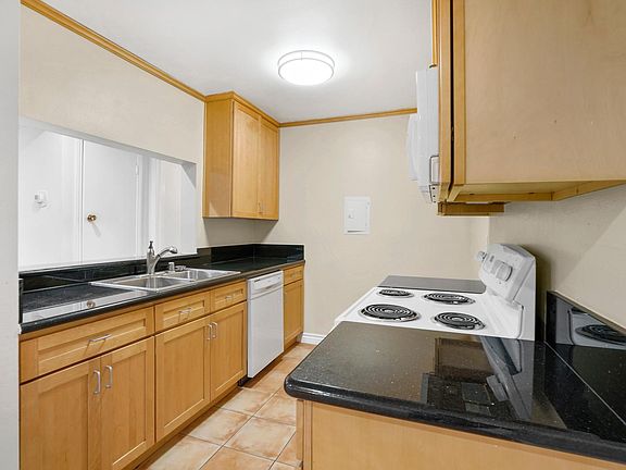 4th image of 5460 White Oak Ave Unit J102