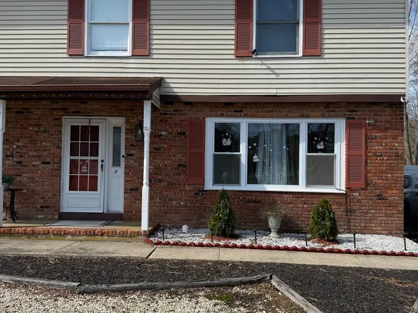 1 Opal Ct #B, Barnegat, NJ 08005