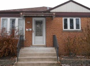 2566 Wood St, Chicago, IL 60171