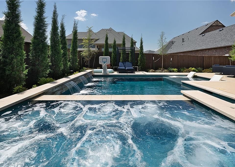 1st image of 16749 Little Leaf Ln