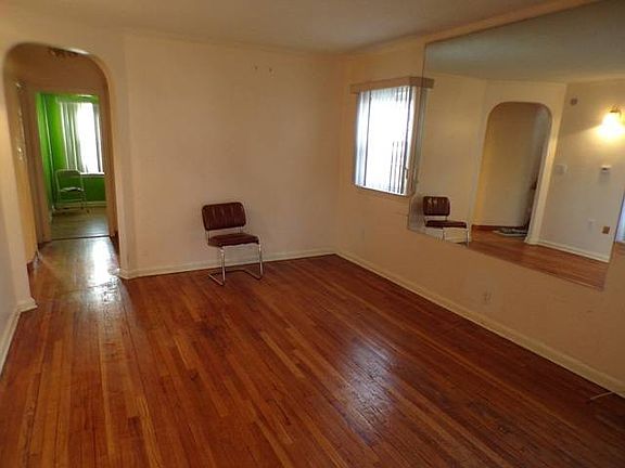 5th image of 11922 234th St