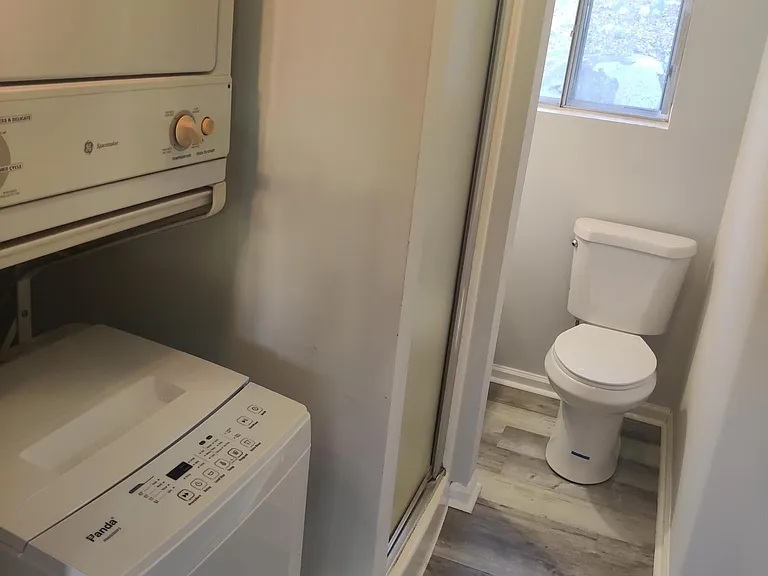 1625 Smith Level Rd — Photo 11