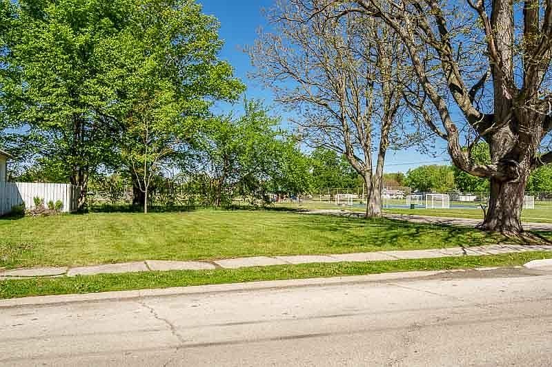 1st image of 801 18th St