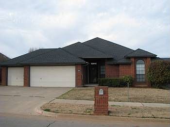 5th image of 1105 SW 132nd St
