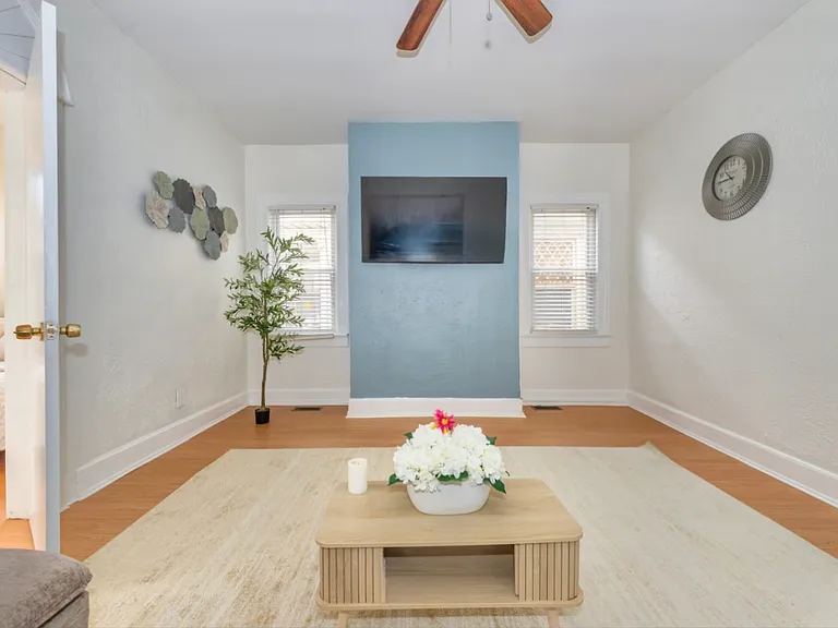 45 Essex Ave #1 — Photo 10