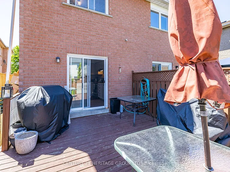 8 Caruso Dr — Photo 27