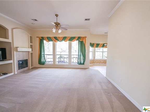 3rd image of 305 Bellwood Dr