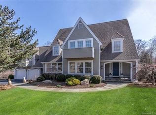 195 Flintlock Rd, Southport, CT 06890