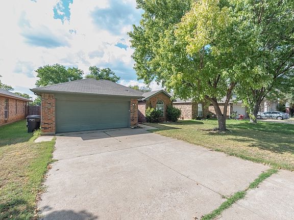 2nd image of 8504 Whispering Creek Trl