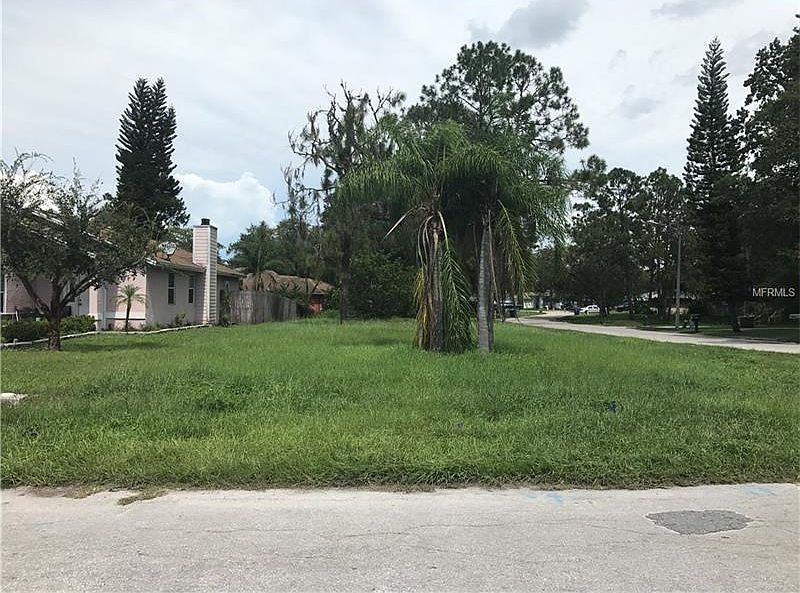 1st image of 23133 Dover Dr