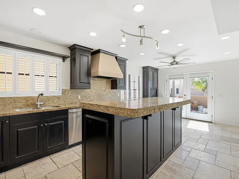7756 E Montebello Ave — Photo 8