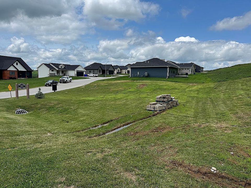 1st image of 1000 Hillside Dr