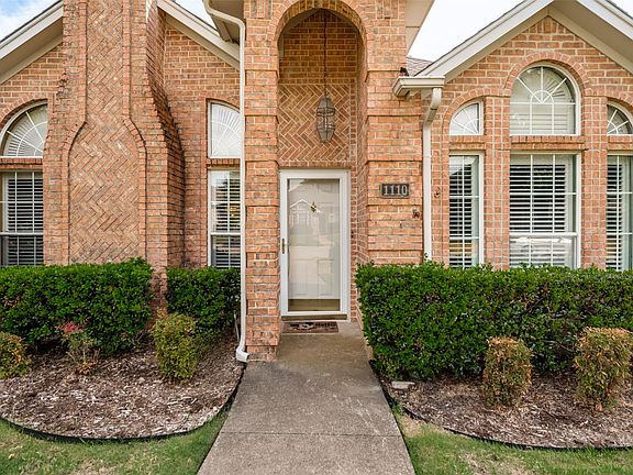 2nd image of 1110 Emily Ln