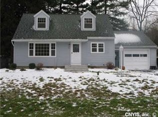 121 Dunning Dr, Camillus, NY 13031