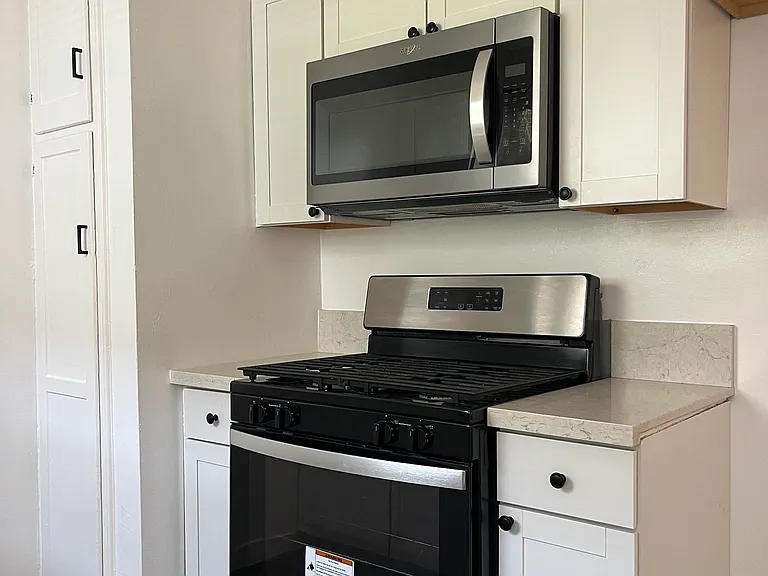 14 E Commonwealth Ave #B — Photo 8