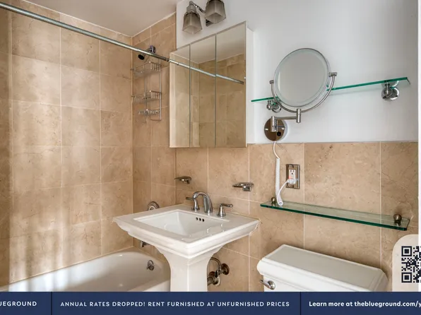 566 Hudson Street image 13 of 19