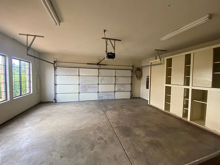 835 S 940 E — Photo 18