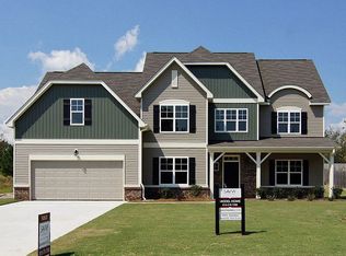 108 Pine Lake Dr, Maple Hill, NC 28454