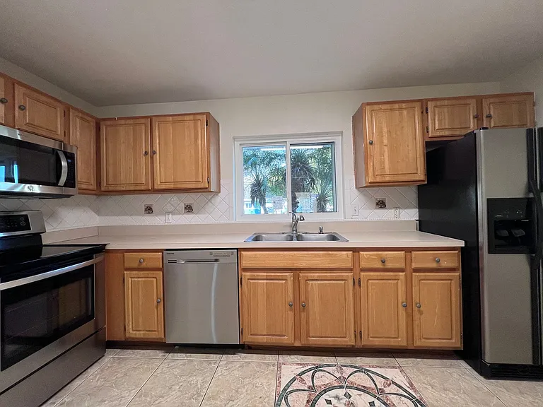 8330 Le Mesa St — Photo 6