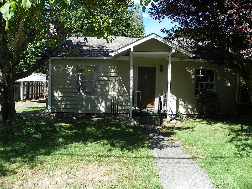 1st image of 610 Park St