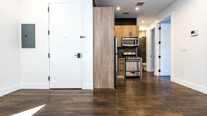 Rented by Nooklyn NYC LLC | media 18