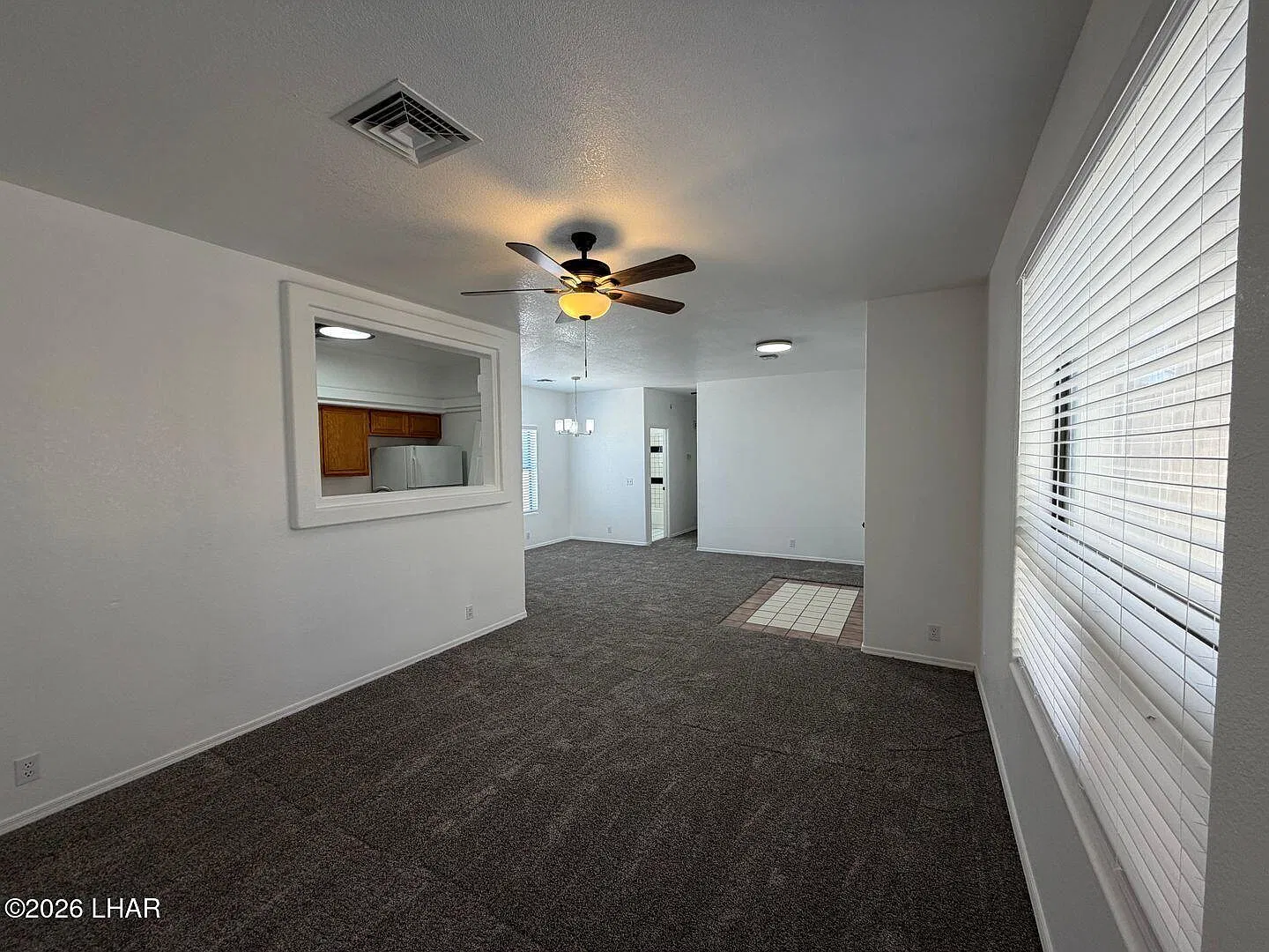 2 bed, 2.0 bath, 988 sqft, $1,350 — Photo 3