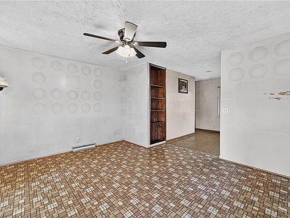 4th image of 2156 Ayersville Rd