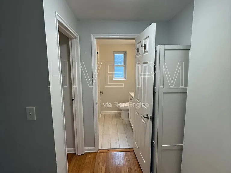 5425 Stewart Ave #4 — Photo 11