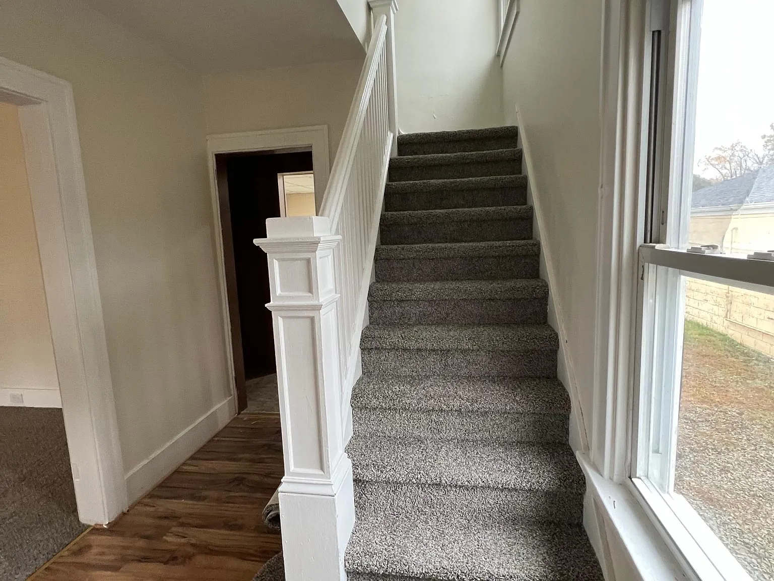 2 bed, 1200 sqft, $1,200 — Photo 2