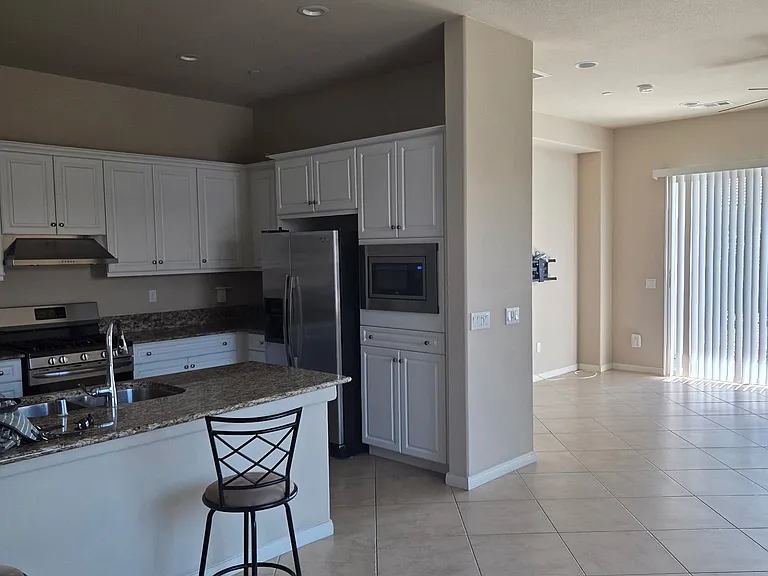 81519 Avenida Viesca — Photo 8