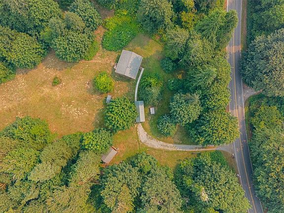3rd image of 59741 Rockport Cascade Road