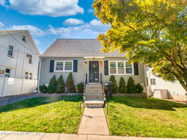 86 Clermont Pl, Staten Island, NY 10314