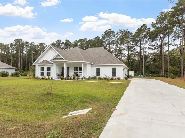 90 Oak Grove Ln, Quincy, FL 32351