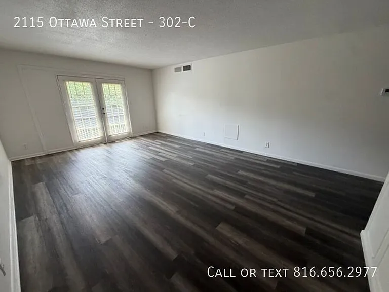 2115 Ottawa St #302C — Photo 18
