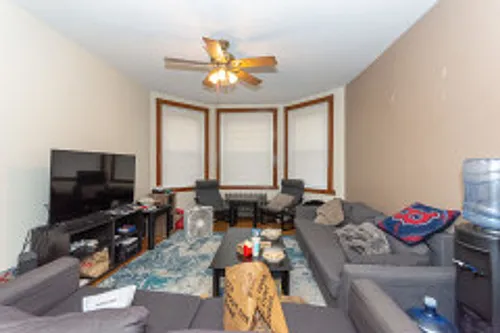 31 Gibbs St #301 Photo 1