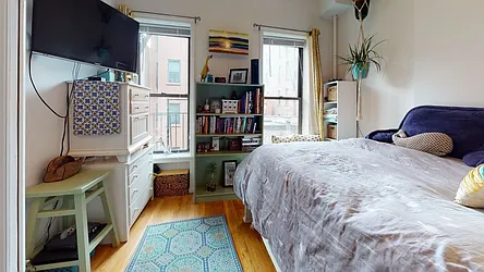 Rented by Bond New York