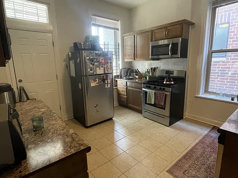 1107 W Wrightwood Ave — Photo 4