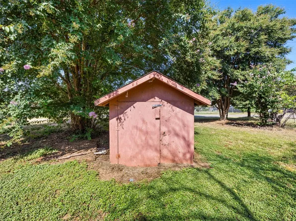 N River Oaks Dr, Burnet, TX 78611