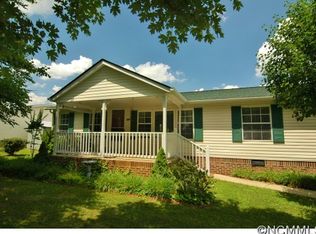 207 Nicholas Dr, Asheville, NC 28806