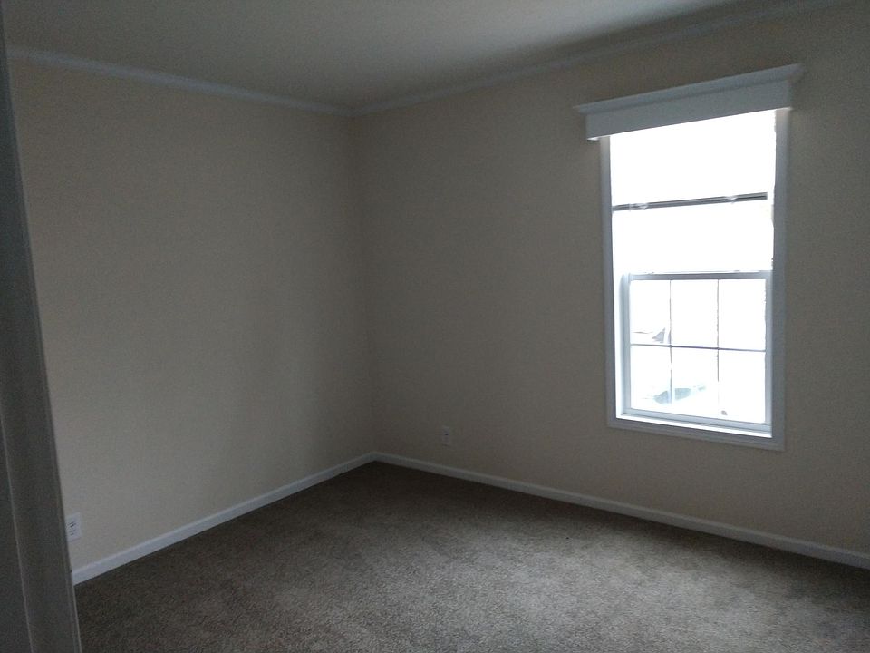 2nd image of 512 Eckschtay St