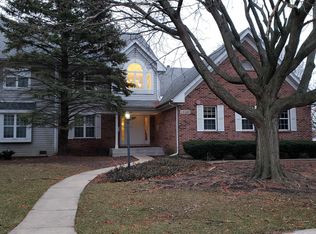 5S525 Scots Dr APT 6F, Naperville, IL 60563