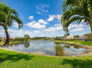 457 Kings Way, Naples, FL 34104