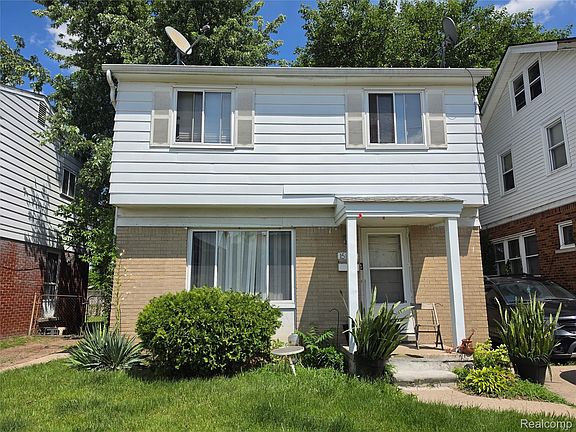2nd image of 15882 Ilene St